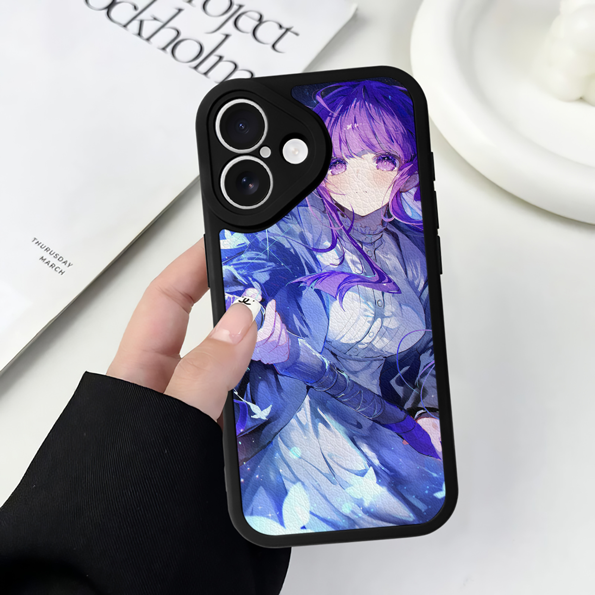 （画像用） 葬送のフリーレン Frieren 【iPhone 16シリーズ対応】シリコンスマホケース（レザー調） 材質：シリコン